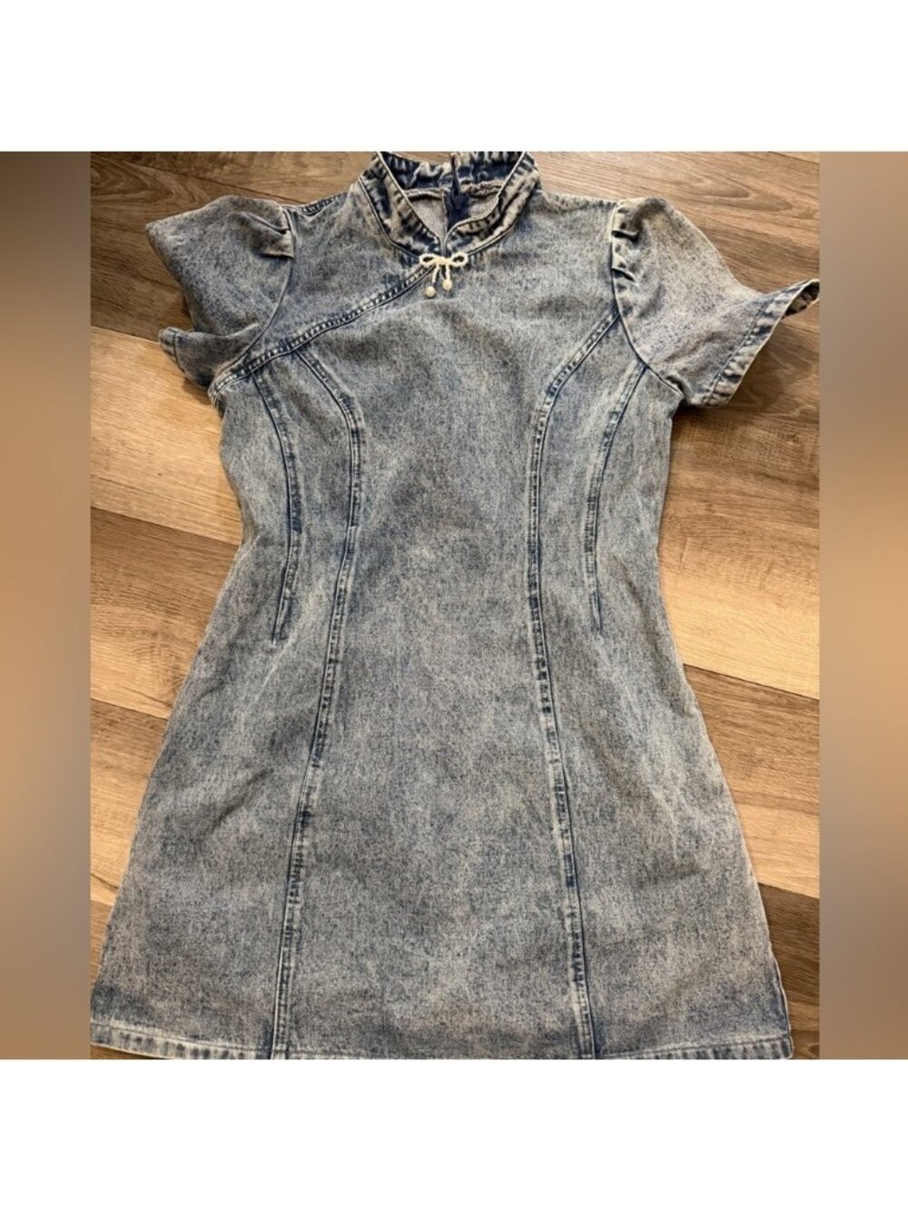 Denim Mini Dress with Puff Sleeves And Pearl Bow - Picture 2 of 3